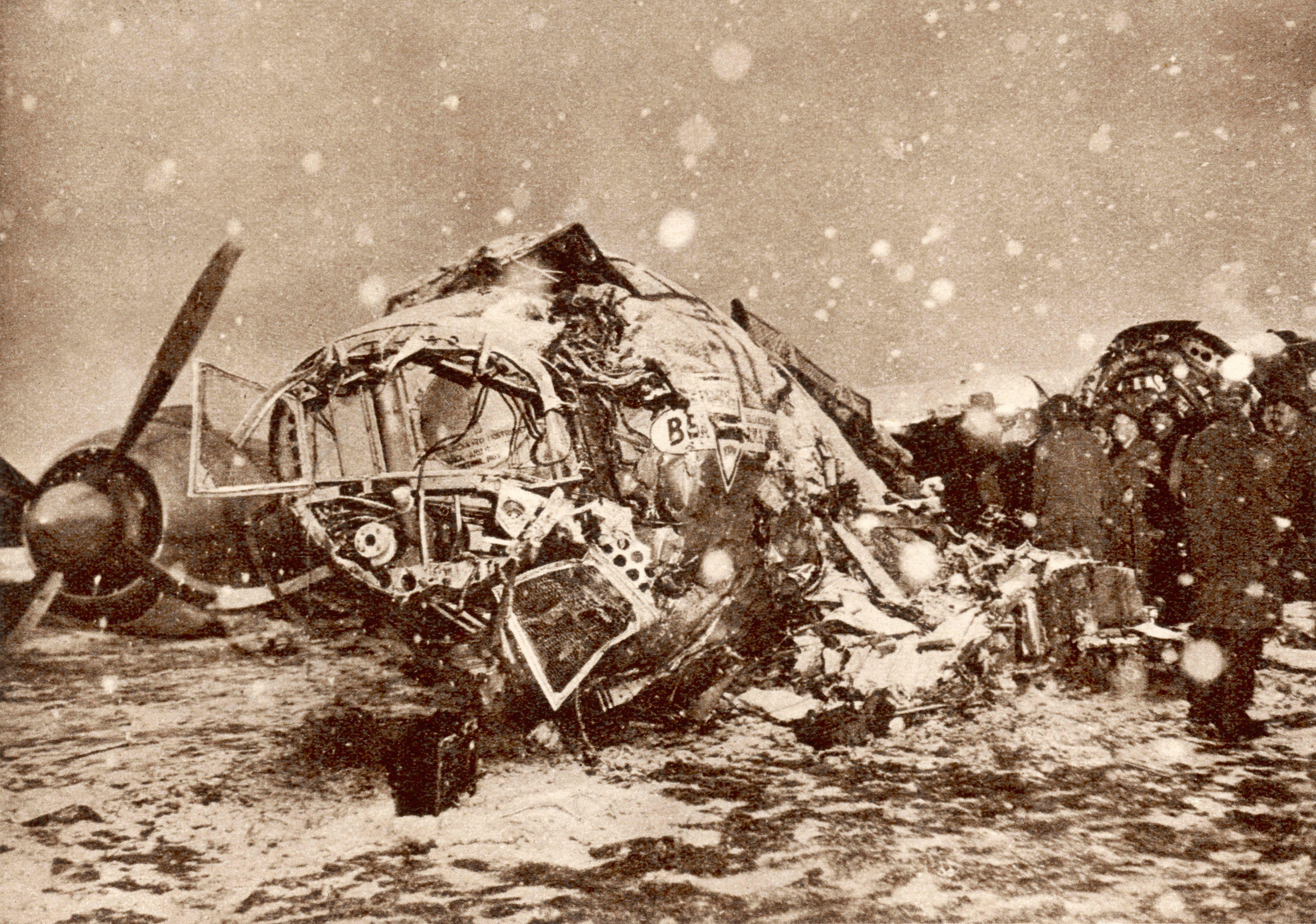 Aircraft wreckage after the Munich air disaster